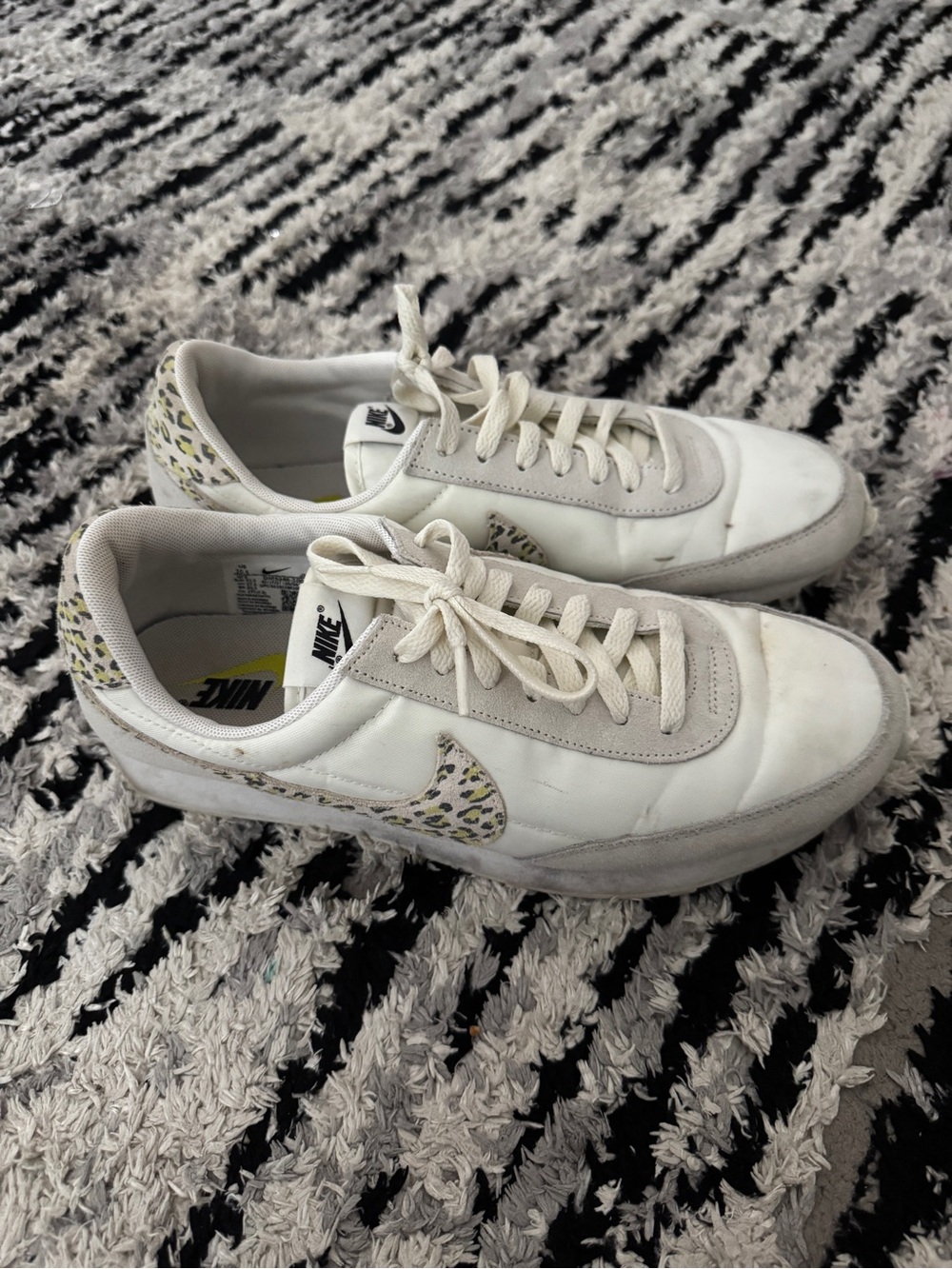 Nike Women's Daybreak SE 'Leopard' - Size 10.5